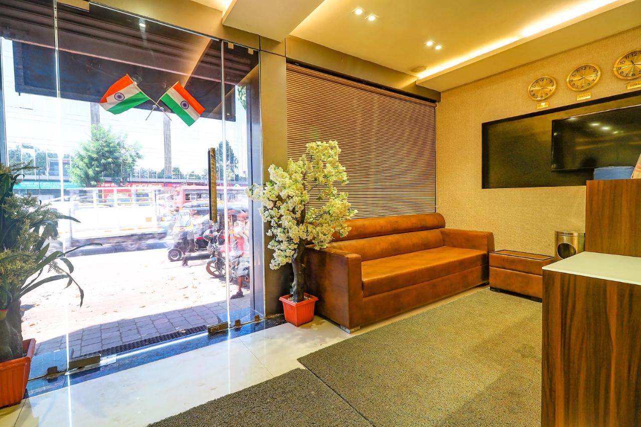 Fabhotel Grand Heritage - Nr Bkc Mumbai Exterior foto